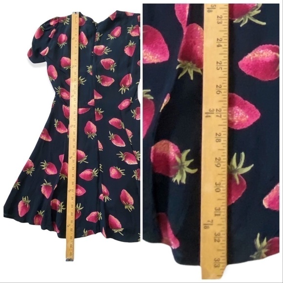 Reformation Koa mini dress, strawberry, size 2P - Picture 13 of 15